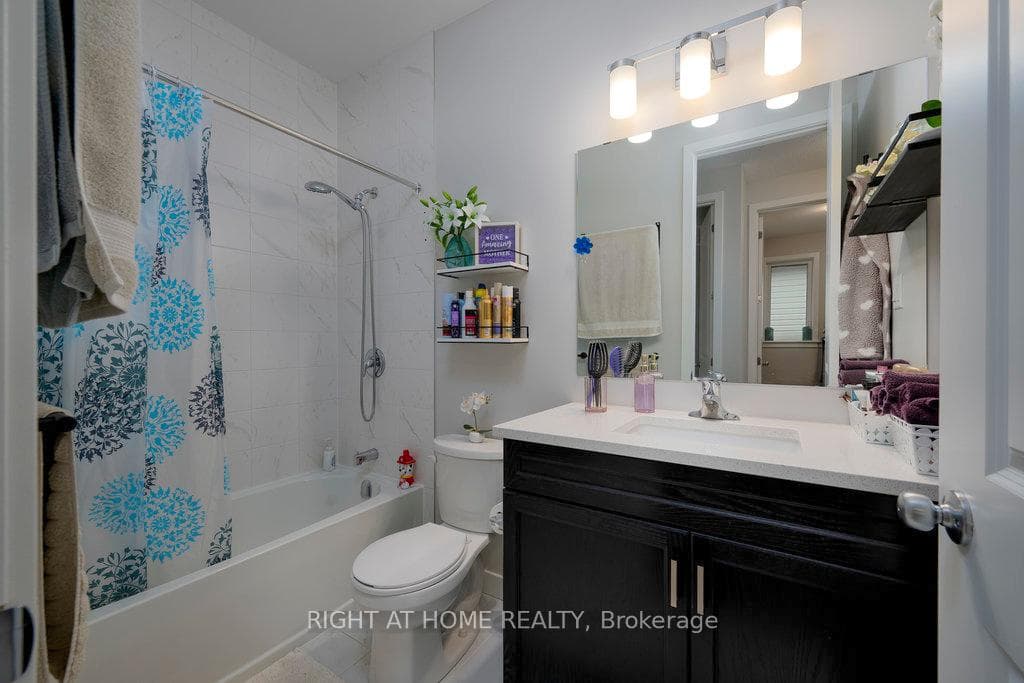 159 Boulonnais Grove photo 32