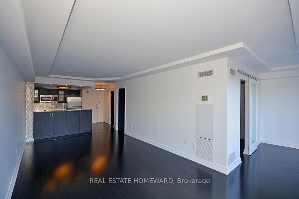 117 Gerrard Street Unit 206 photo 10