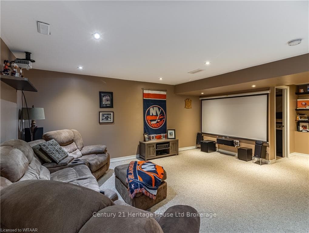 263 FALCON Drive photo 31