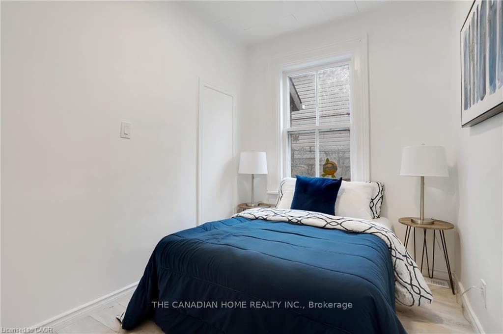 32 Niagara Street photo 11