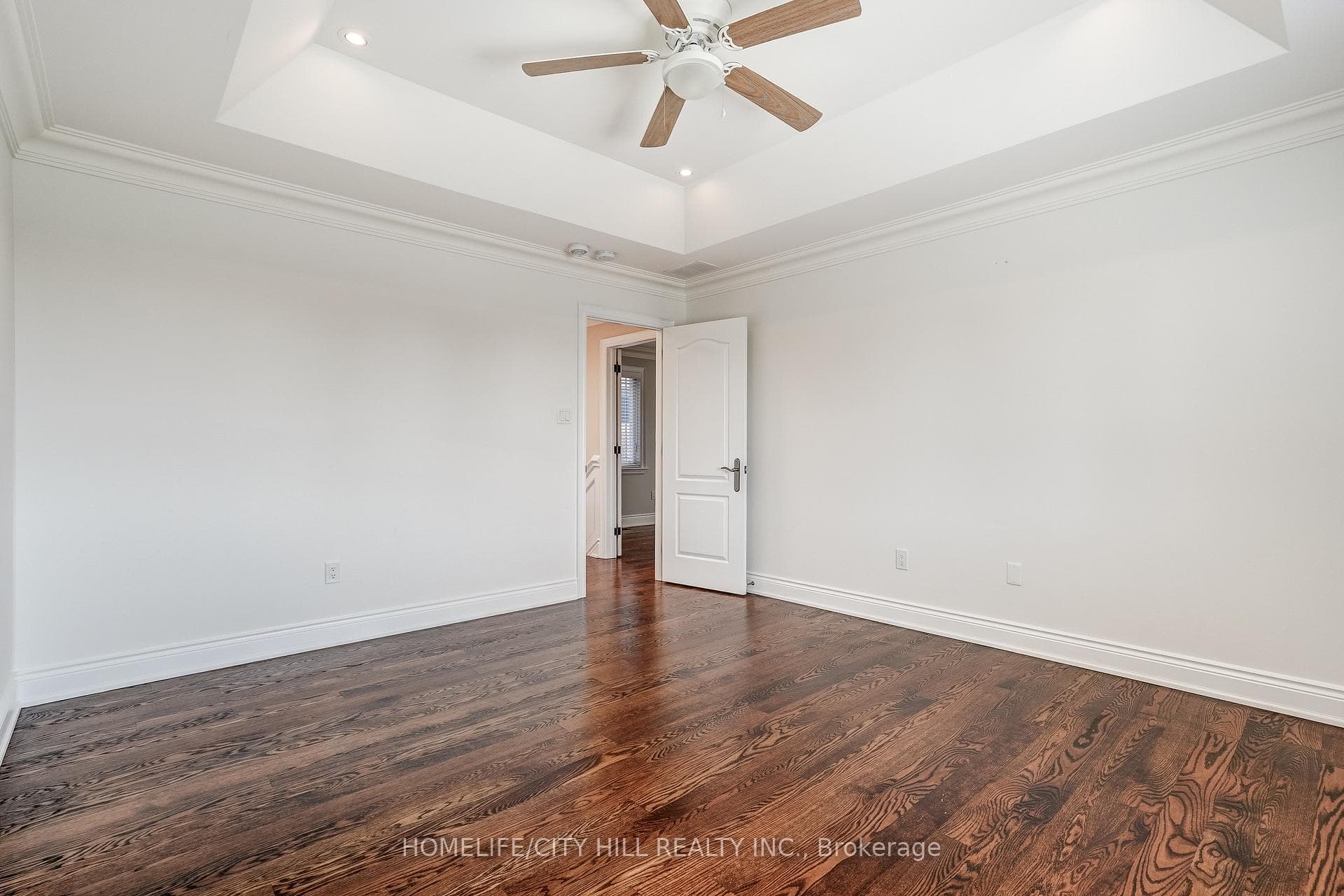 107 Brownville Avenue photo 18