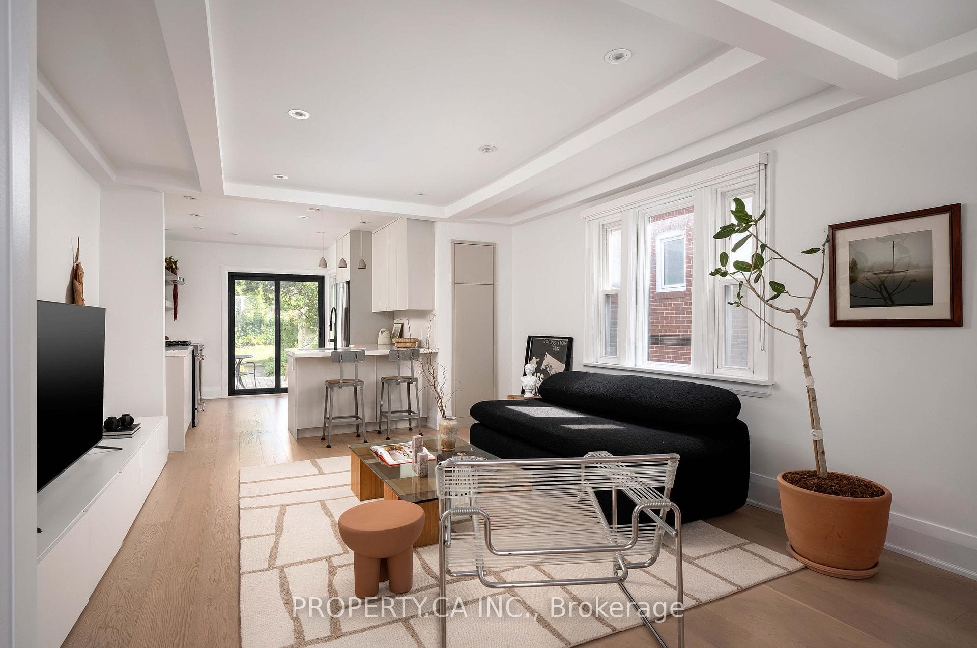 389 Winona Drive photo 10
