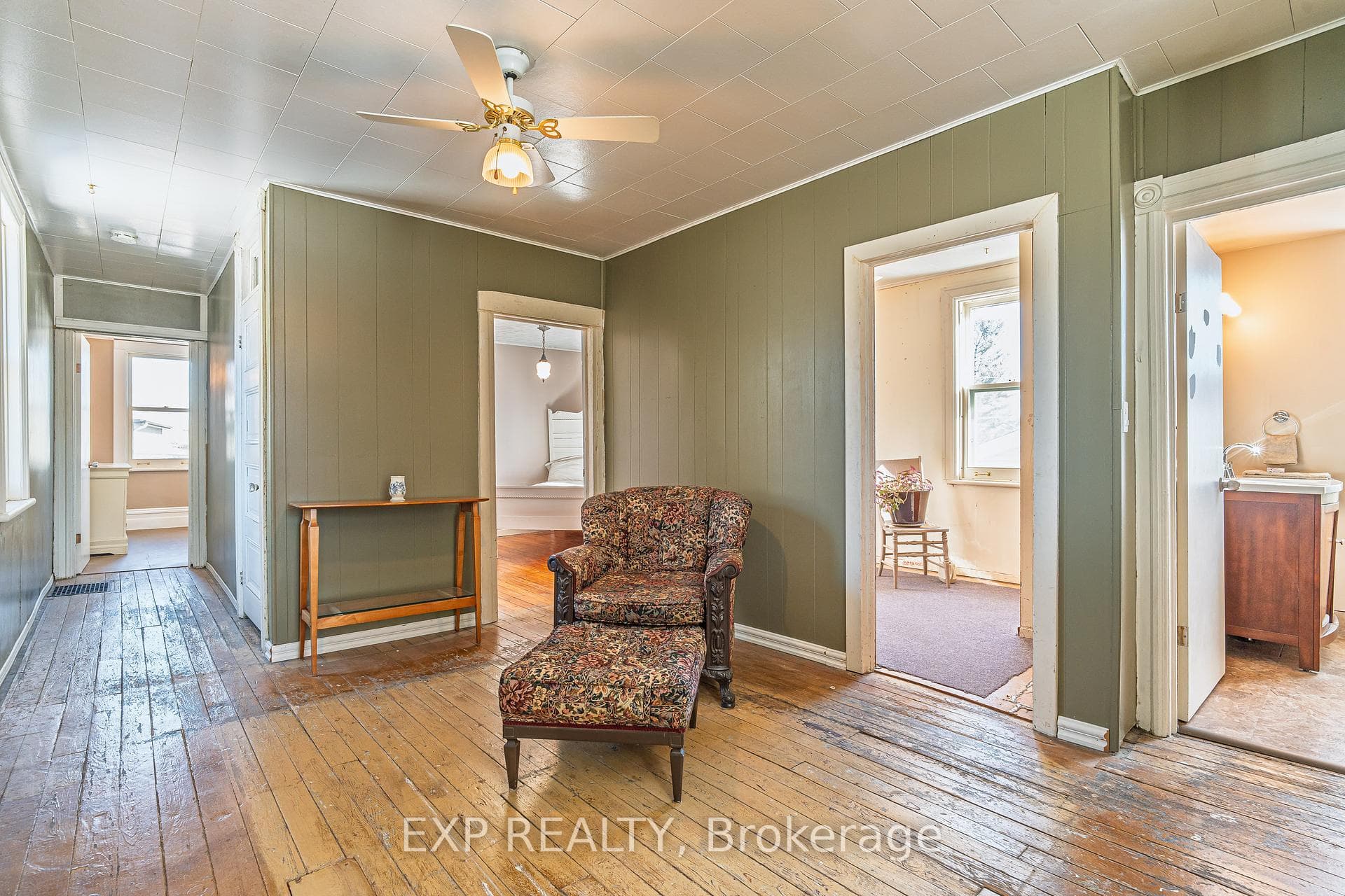 1824 FARWEL Street photo 2