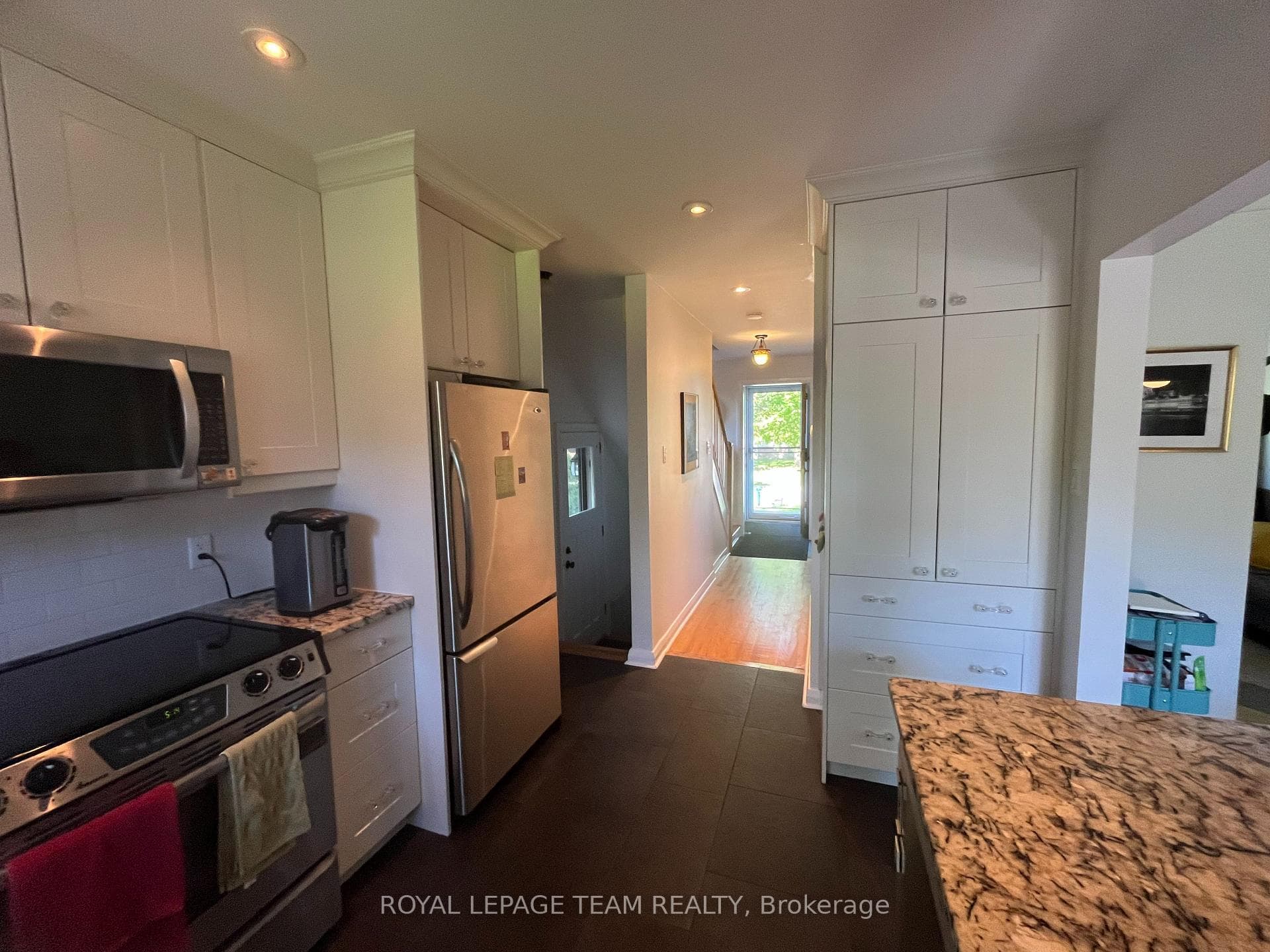 858 Riddell Avenue photo 13