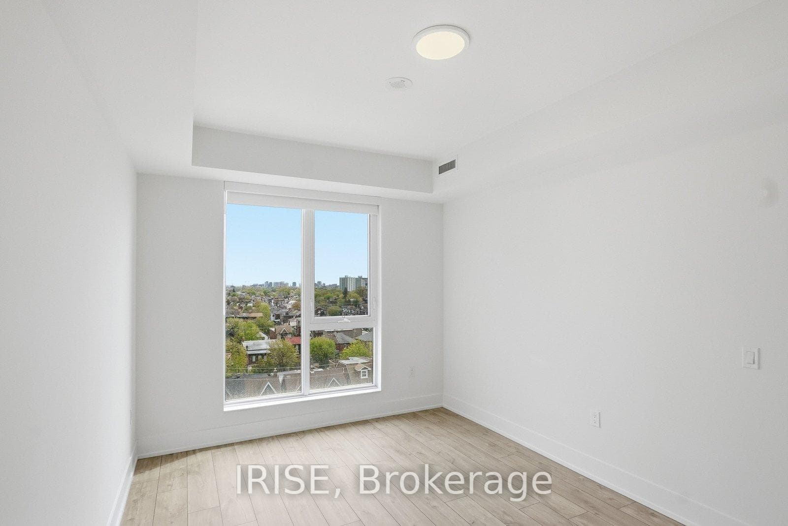 858 Dupont Street Unit 703 photo 17