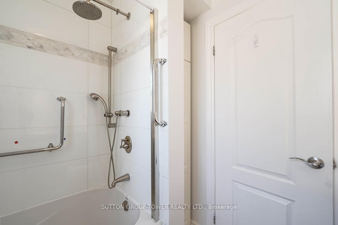 225 Park Lawn Road photo 20