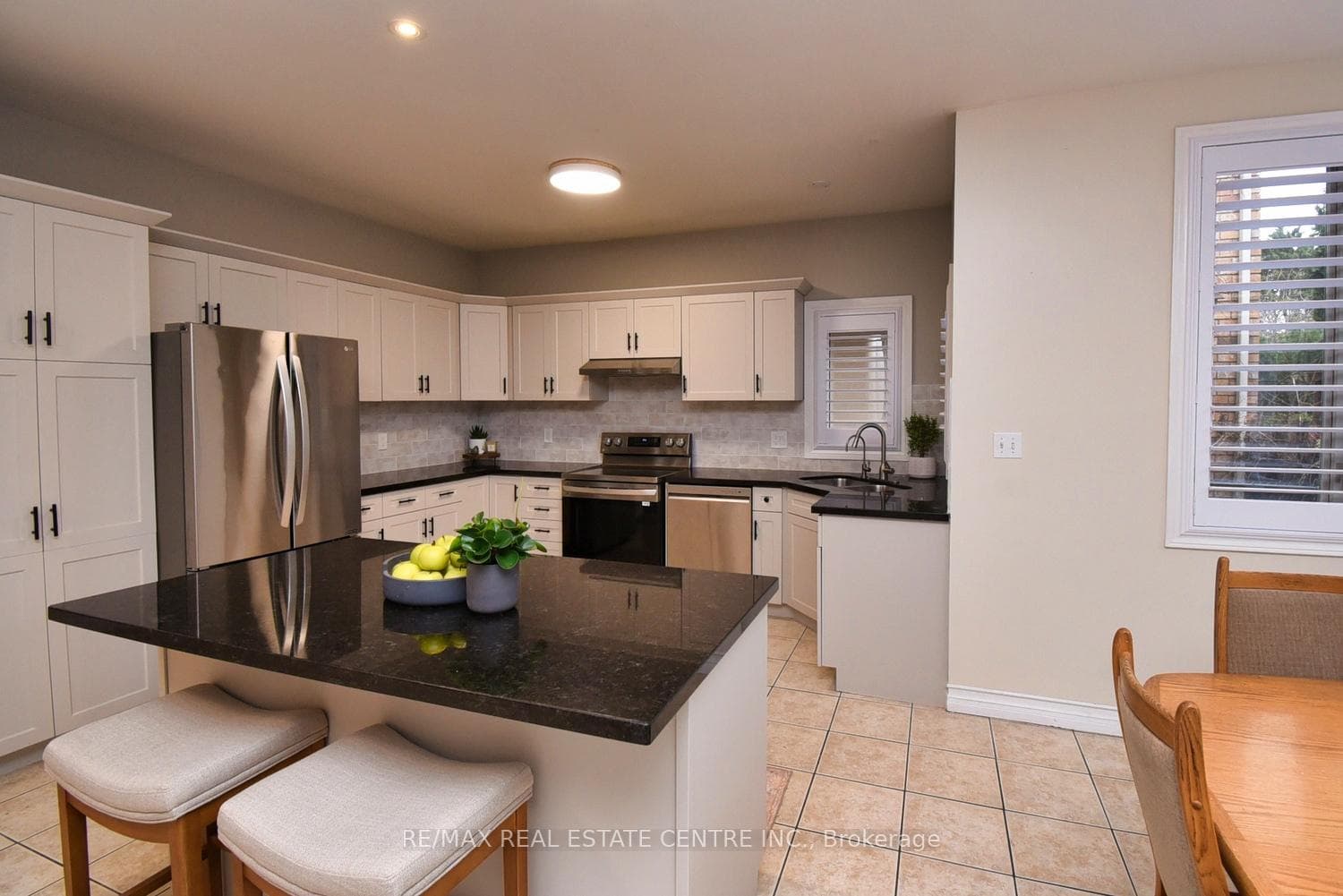 47 Surrey Drive photo 11