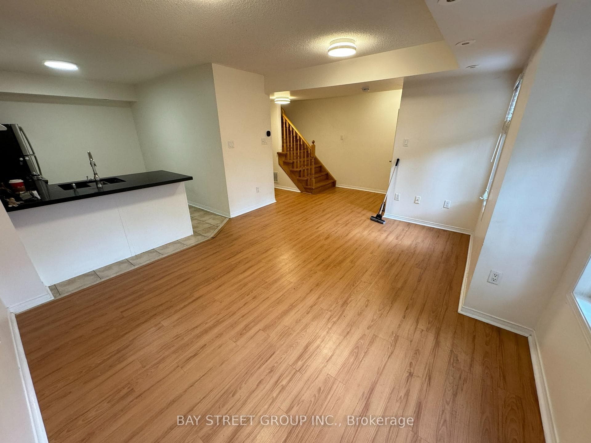 308 John Street Unit 112 photo 8