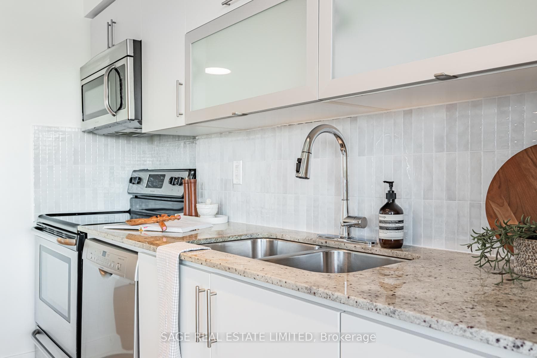 100 Western Battery Road Unit 1608 photo 16