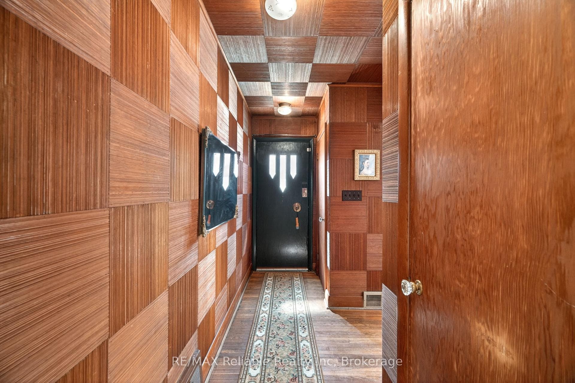 68 William Street photo 7