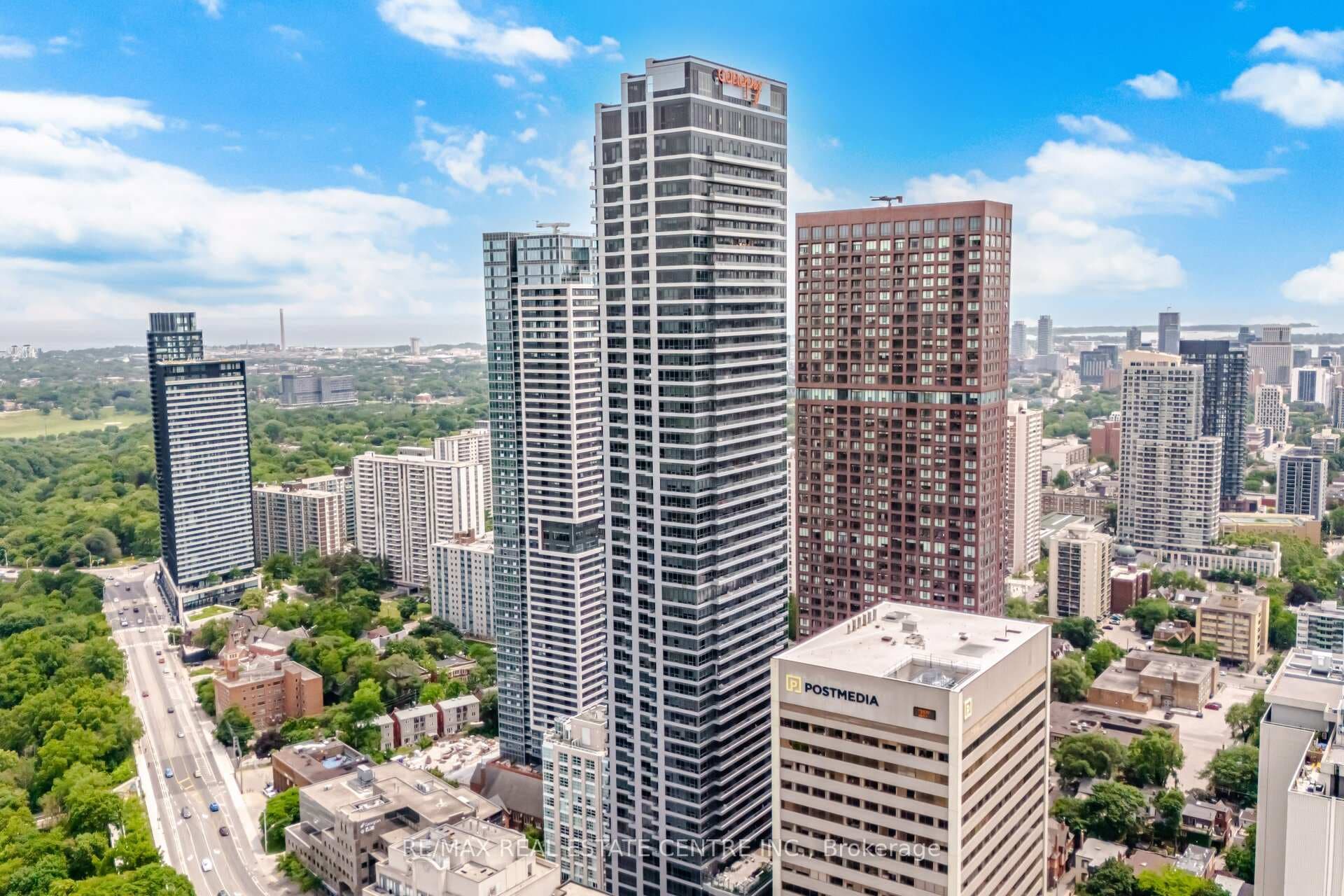 395 Bloor Street Unit 2503 photo 2