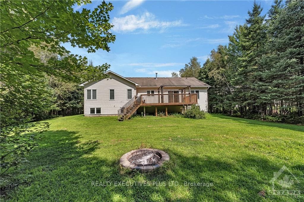2452 BOUVIER Road photo 27
