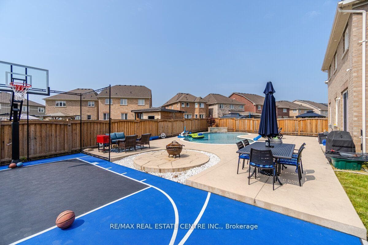 34 HAMILTON Court photo 36