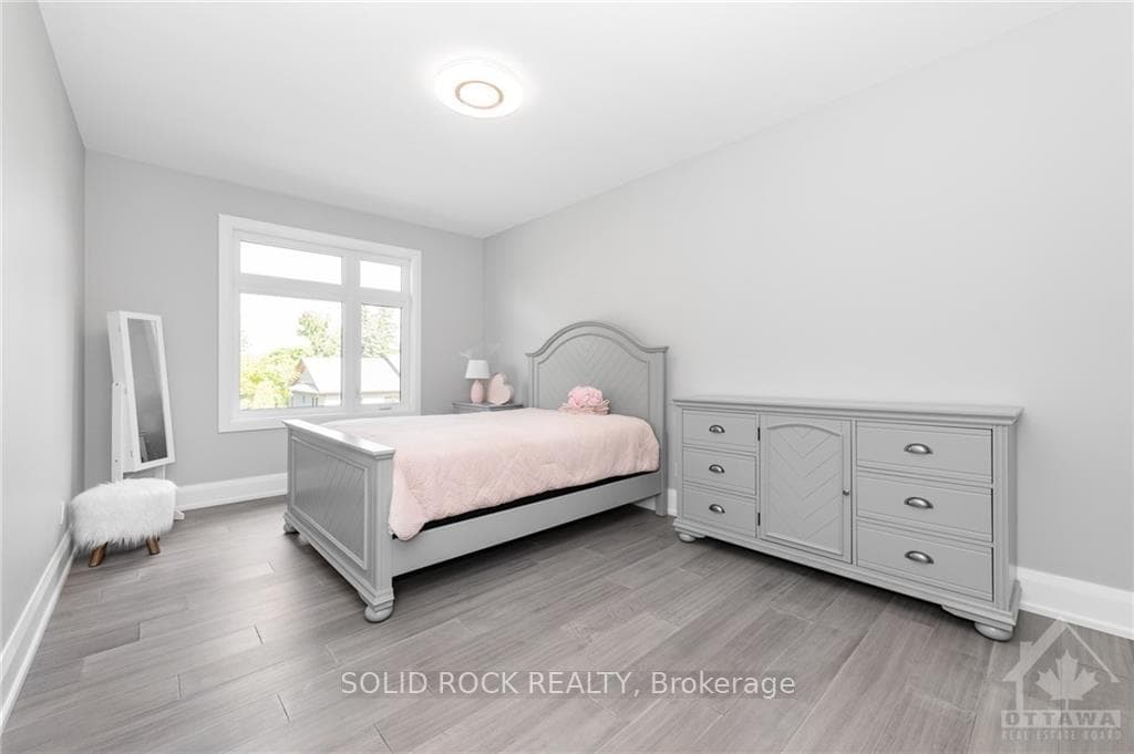224 Roger Road photo 19