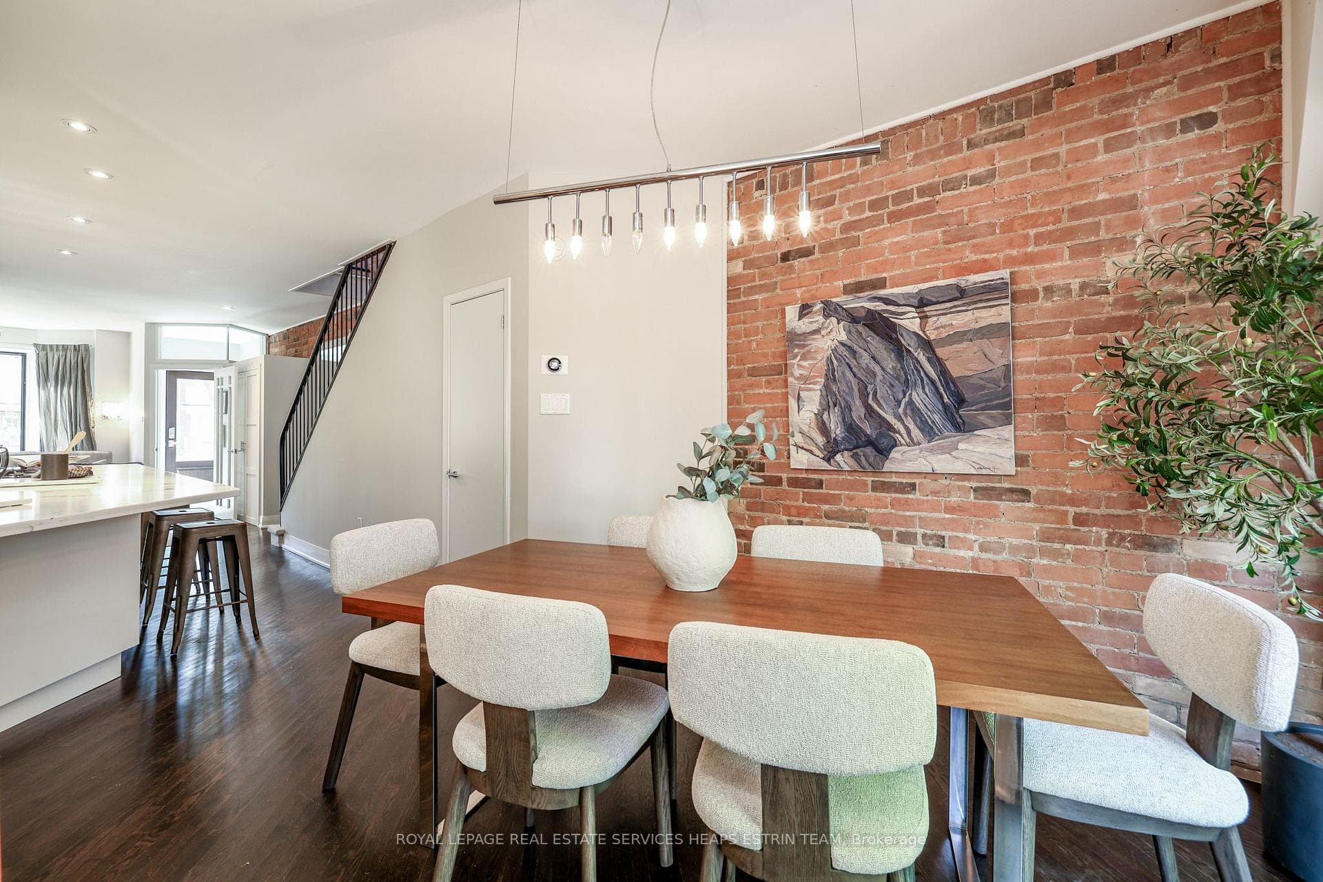 180 Browning Avenue photo 19