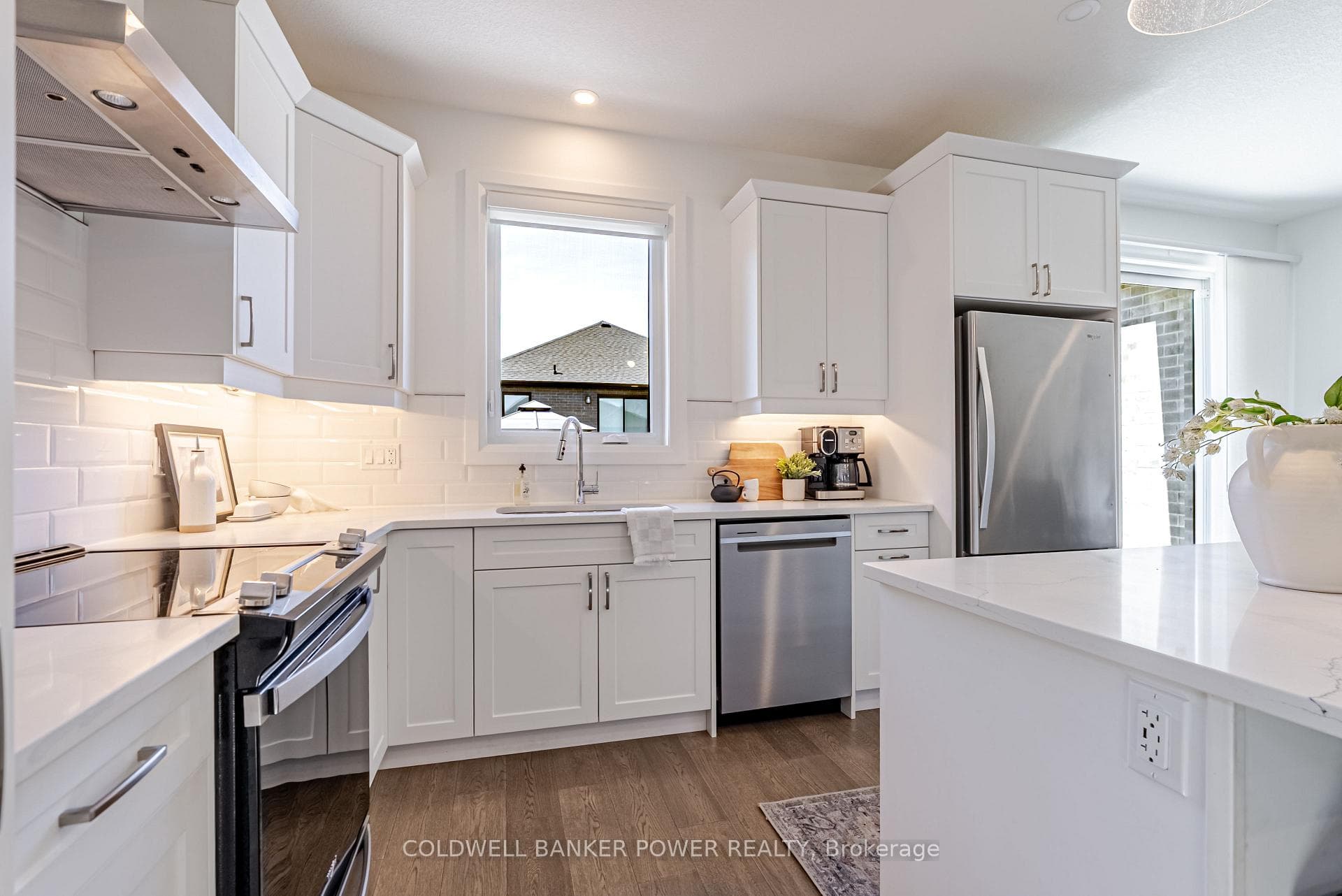 383 Daventry Way Unit 64 photo 14