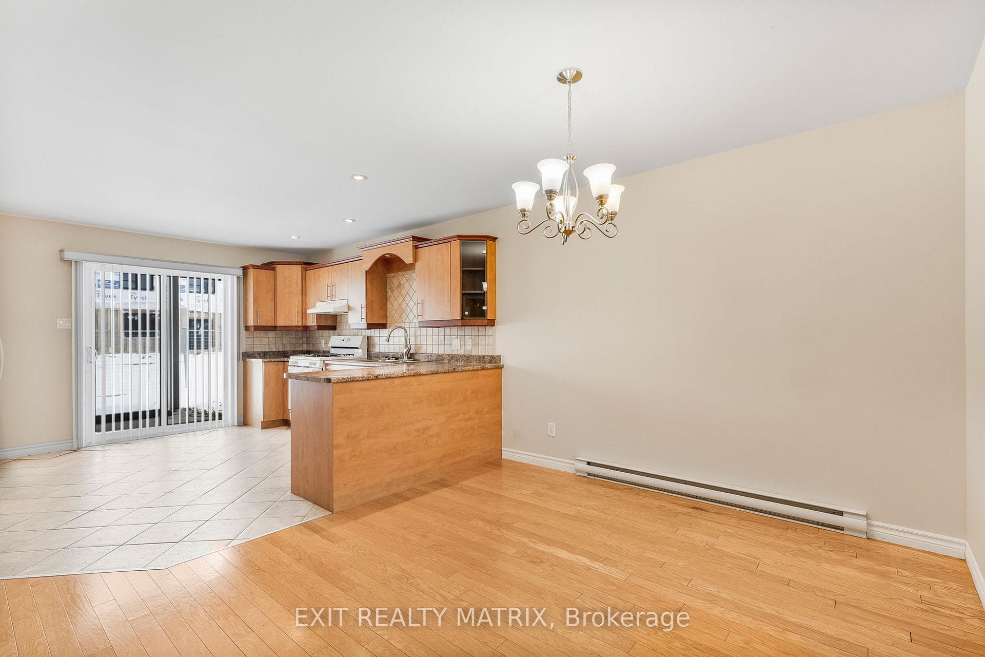 132 D Higginson Street photo 9