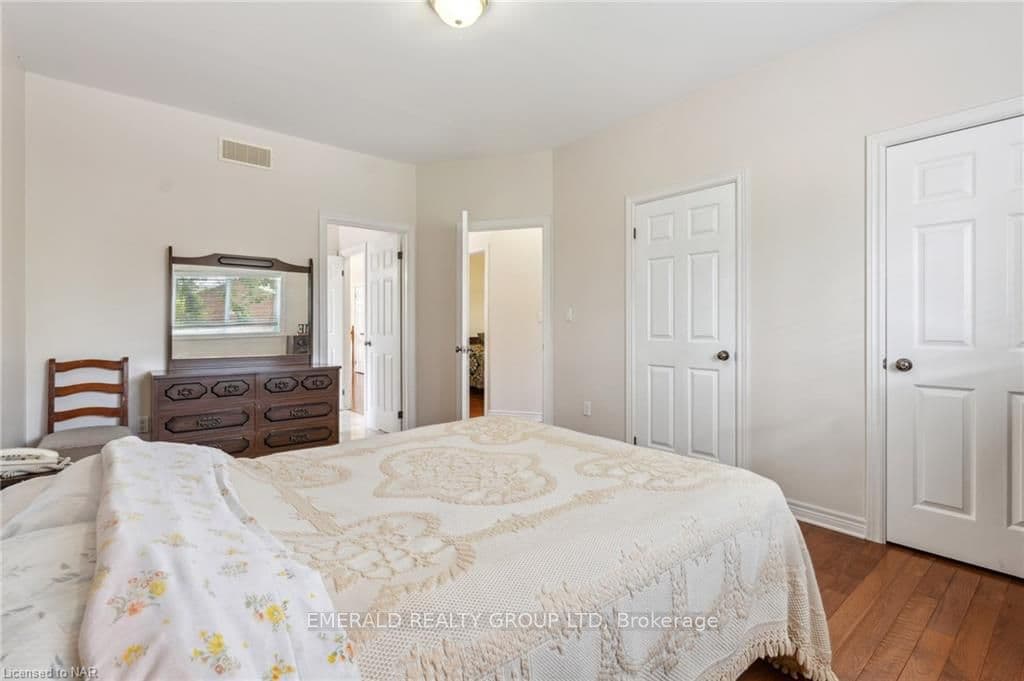 268 BARRICK Road photo 9