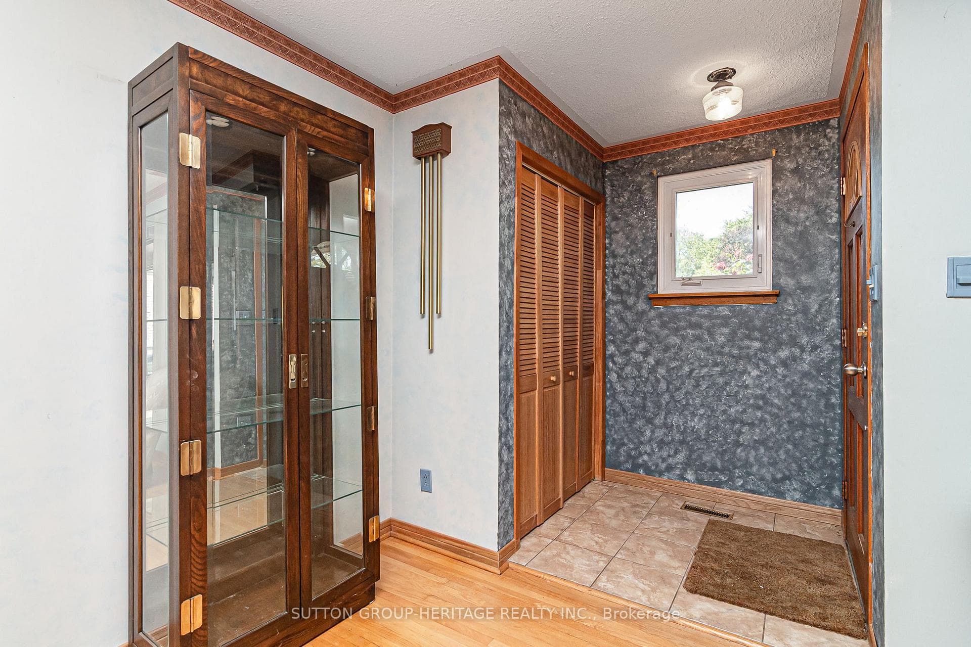 Foyer - Front Entrance