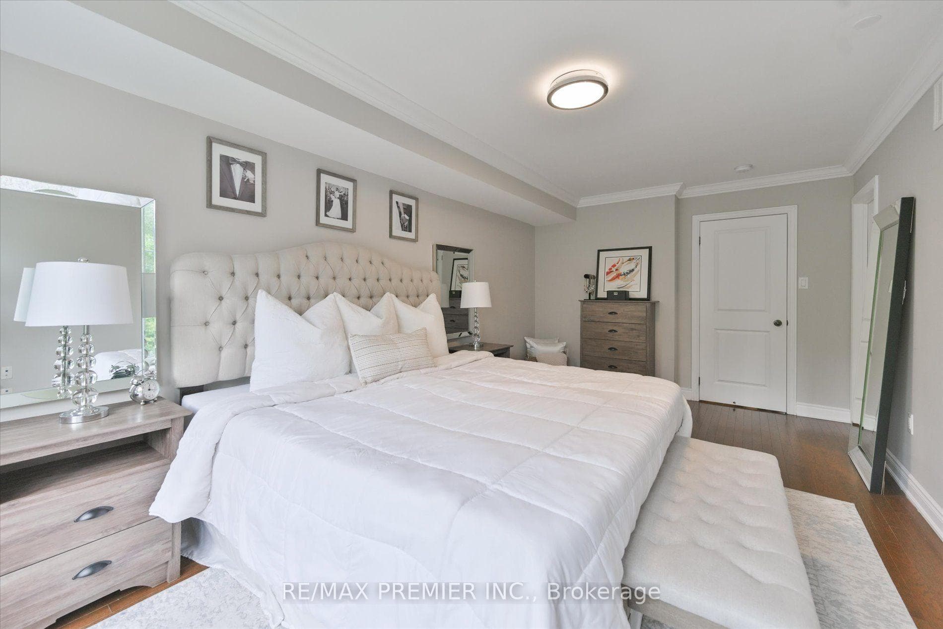 1331 Major Mackenzie Drive Unit 114 photo 16