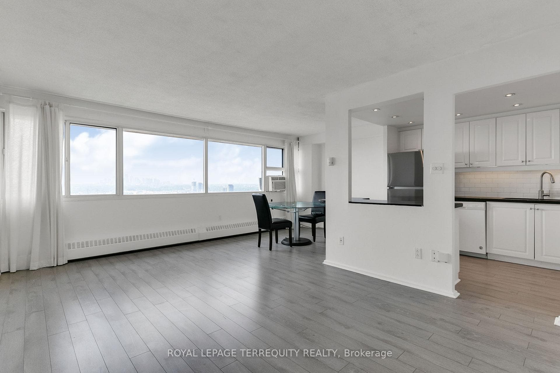 715 Don Mills Road Unit PH1 photo 11