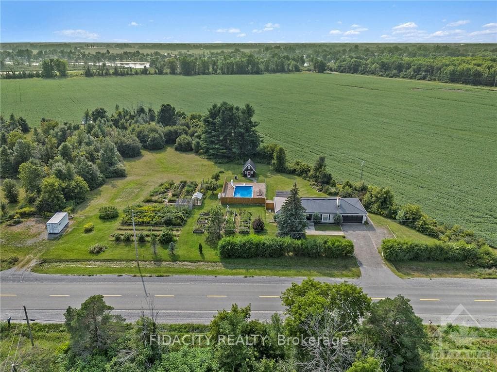 2956 RIVER Road photo 3