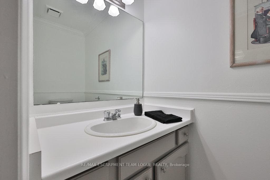 2115 Bartok Road photo 20