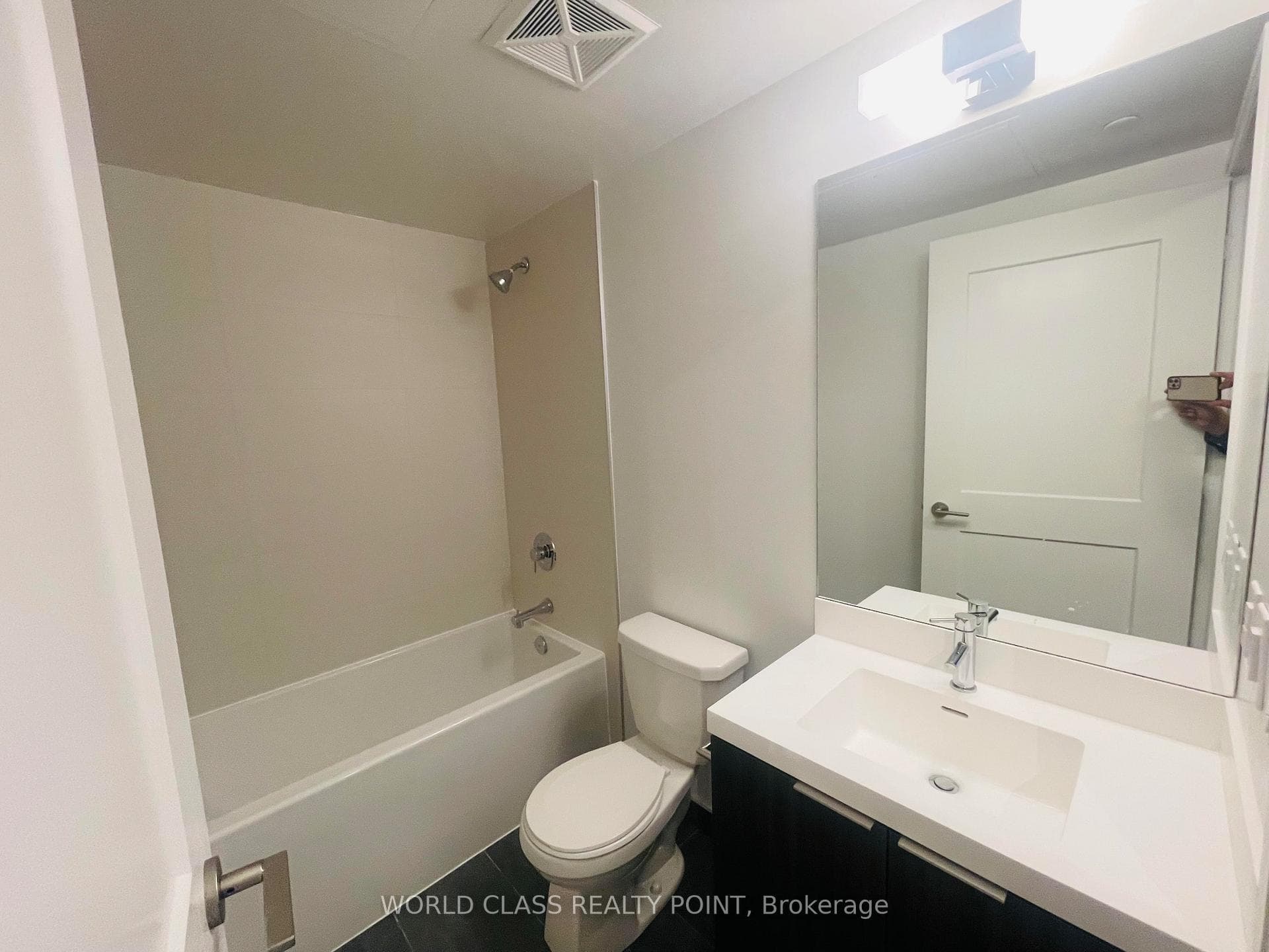 28 Widmer Street Unit 3022 photo 9