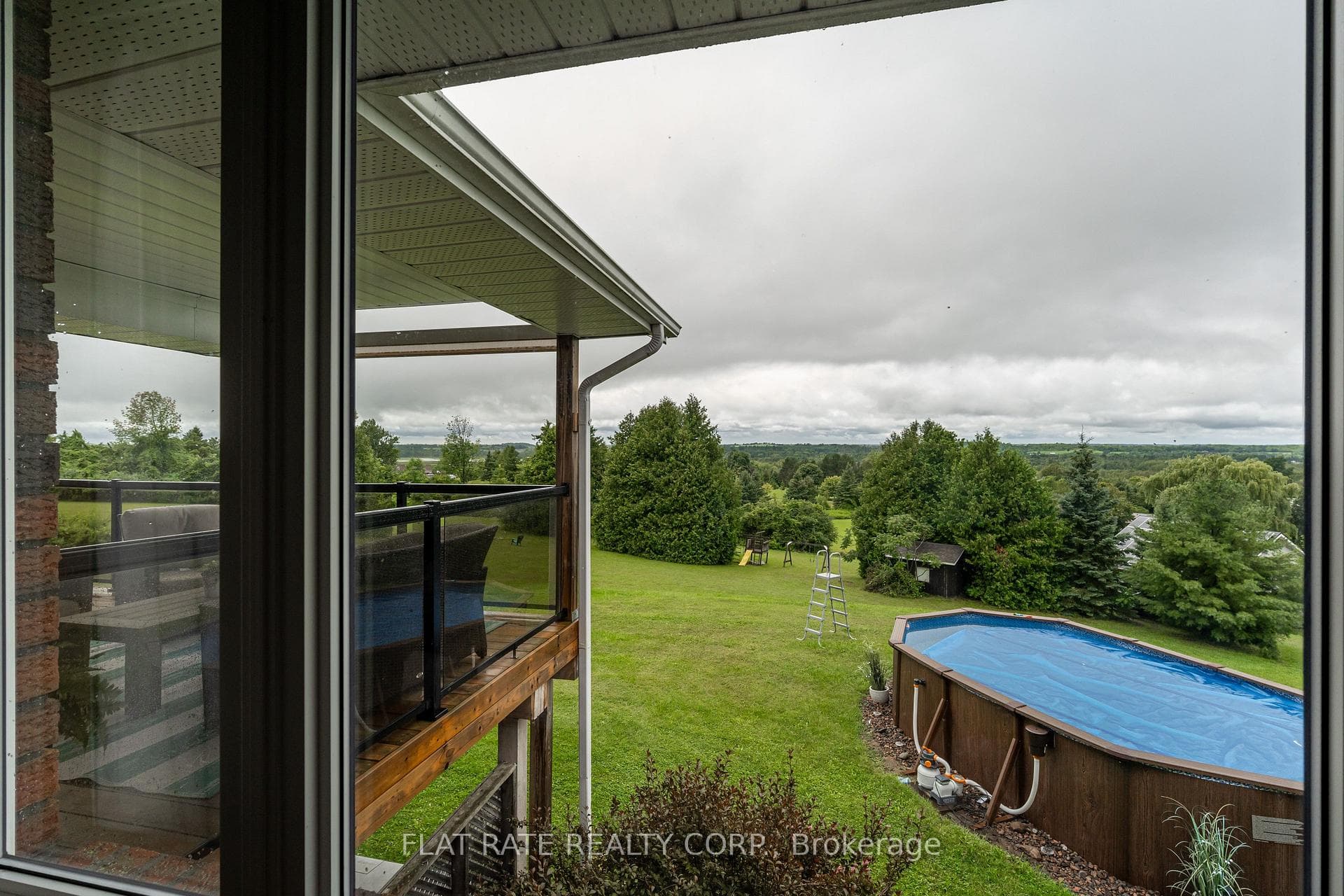 53 RIVERVIEW Drive photo 15
