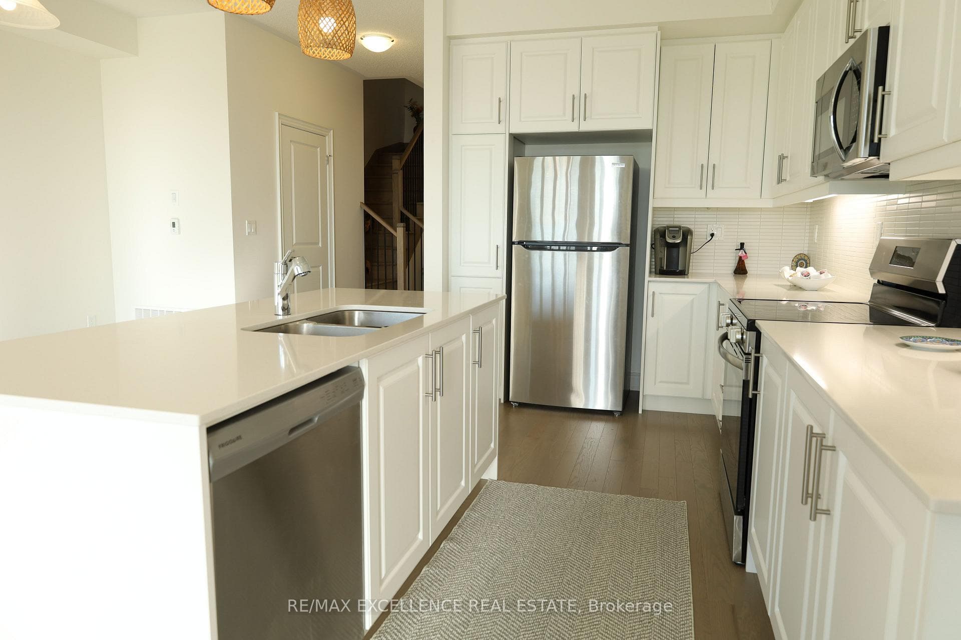 102 Bermondsey Way photo 17