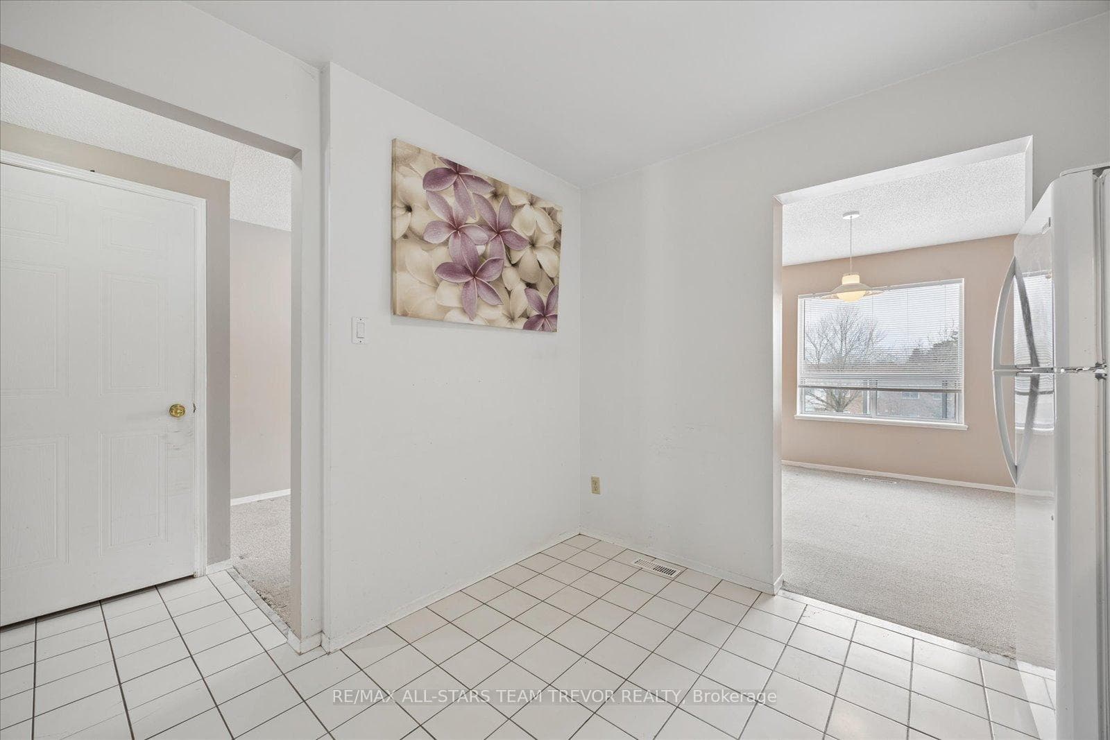 611 Gibney Crescent Unit 24 photo 7