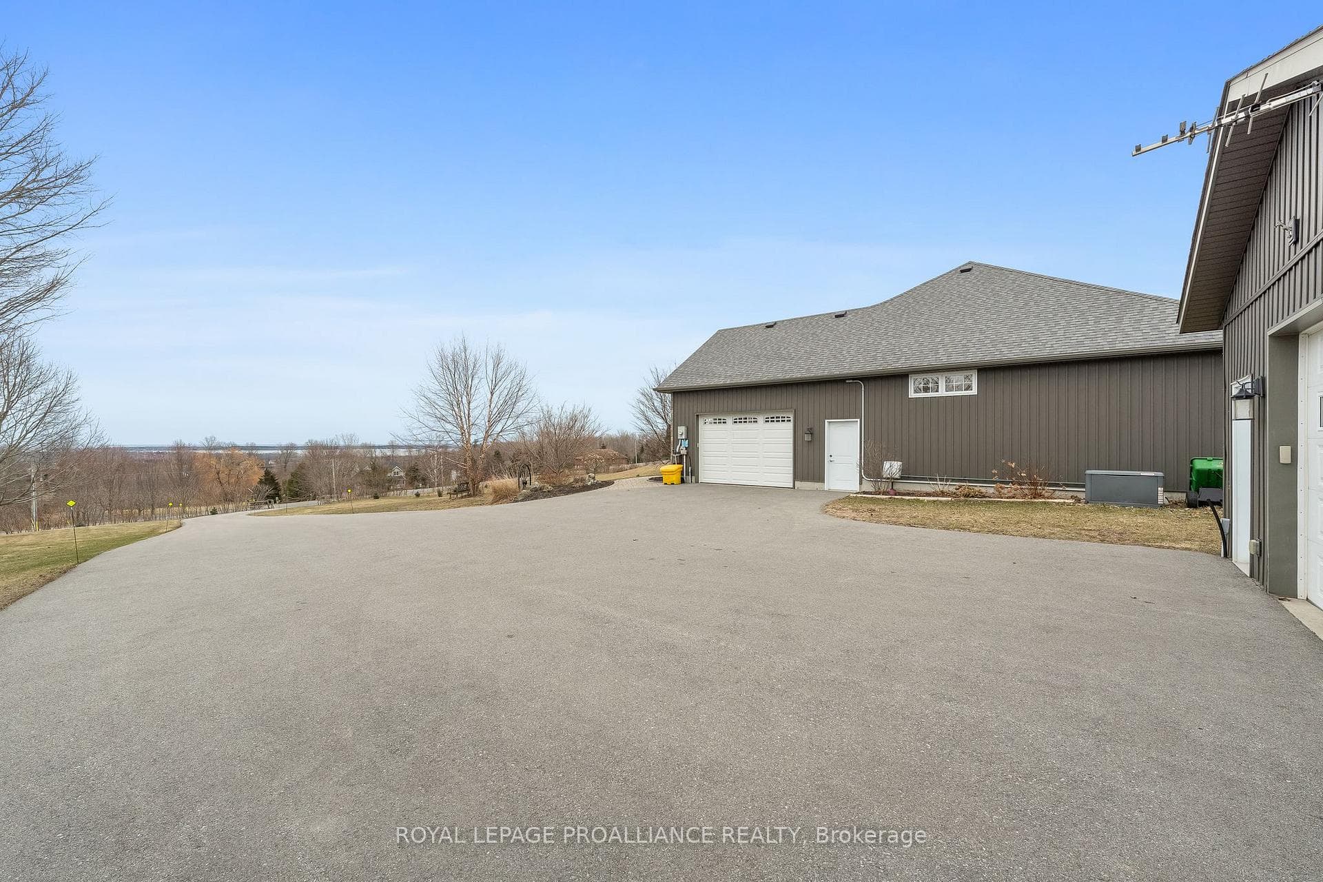 532 Smith Street photo 6
