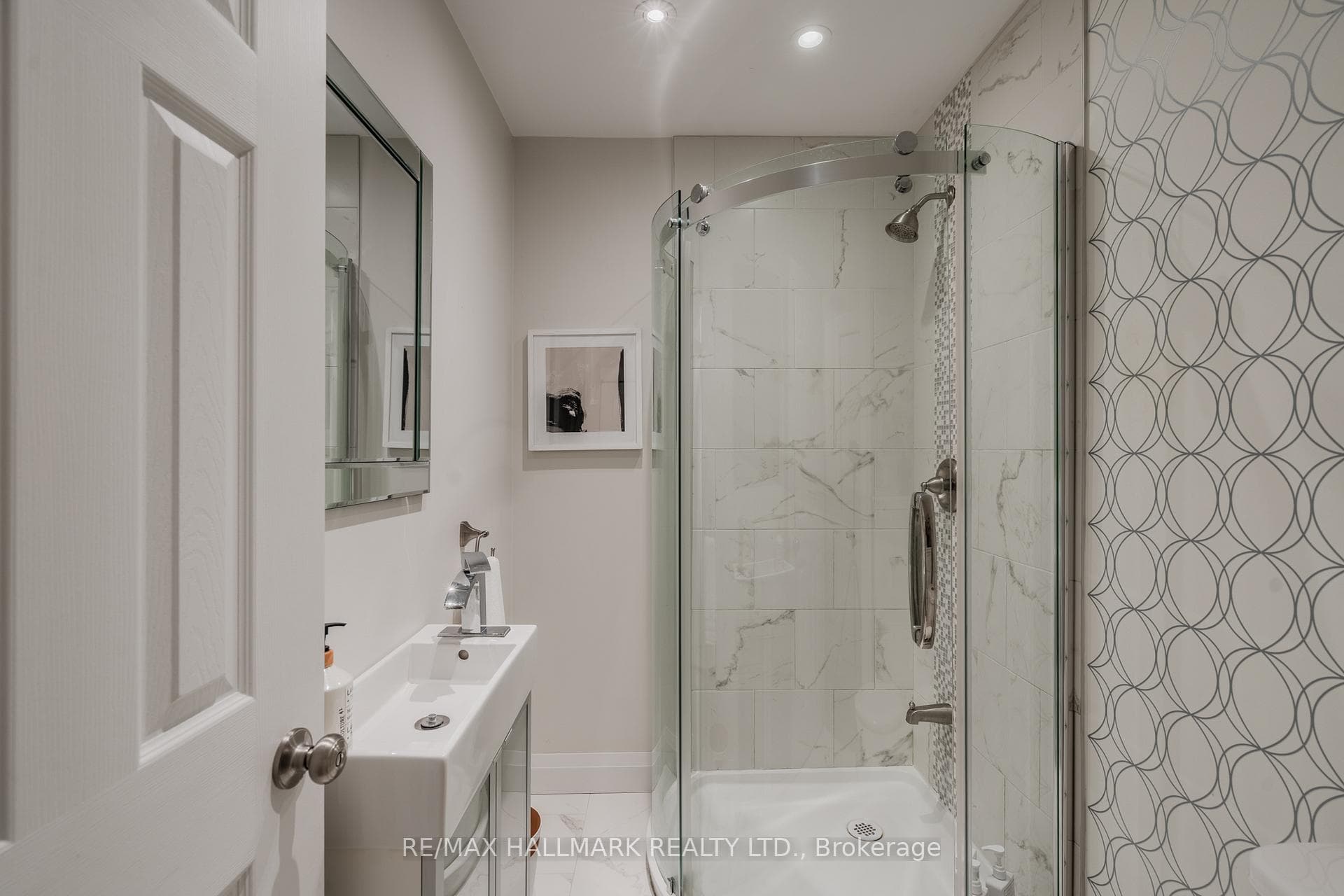 4 Wayland Avenue photo 23
