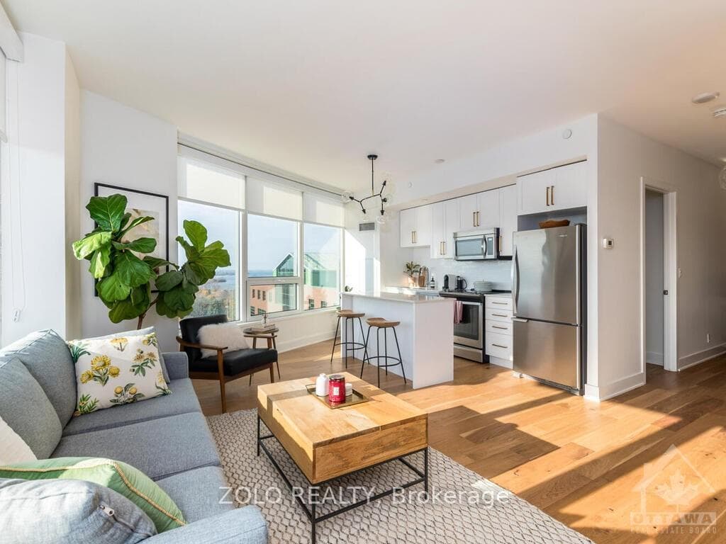 485 RICHMOND Road Unit 1010 photo 12