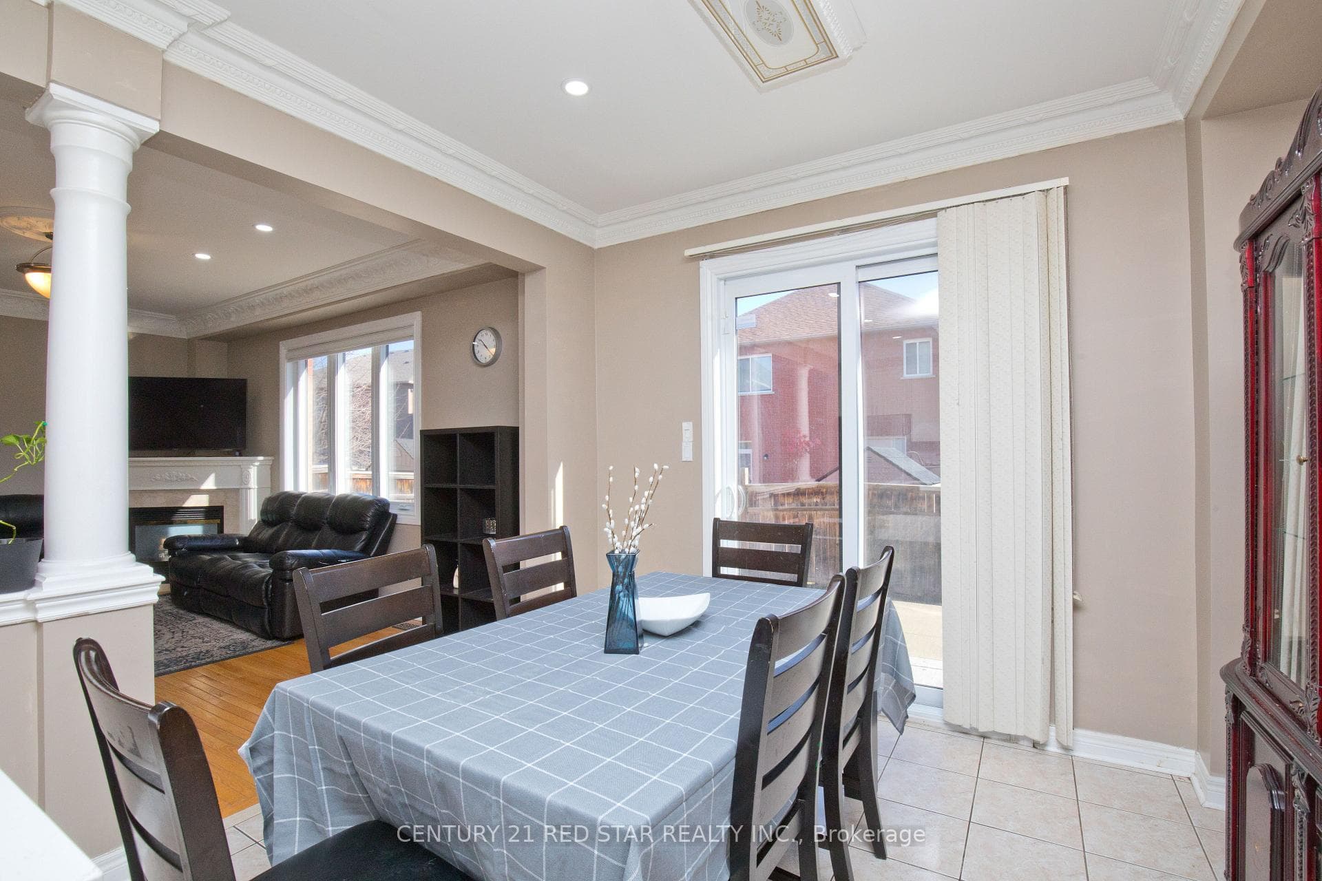 3 Okanagan Drive photo 18