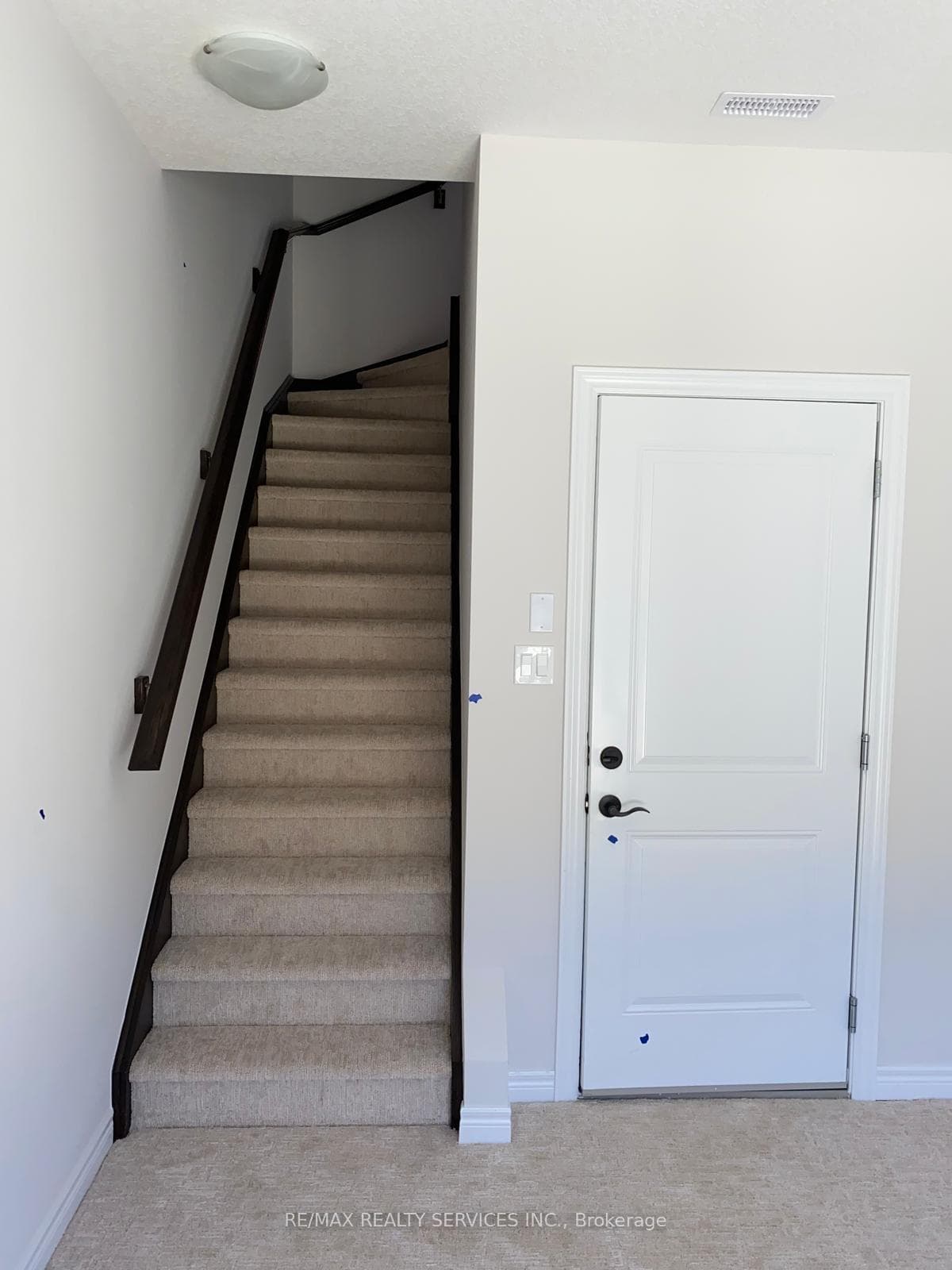 6 Marr Lane photo 5