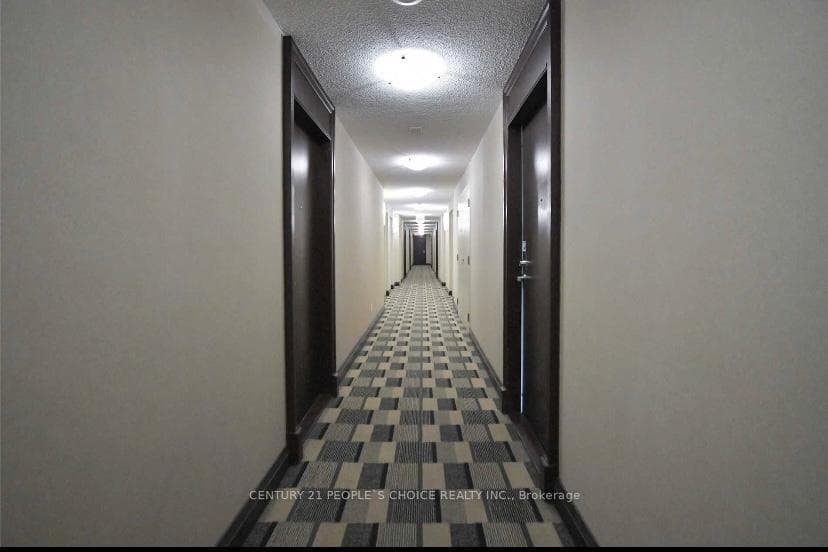 208 Enfield Place Unit 2807 photo 4