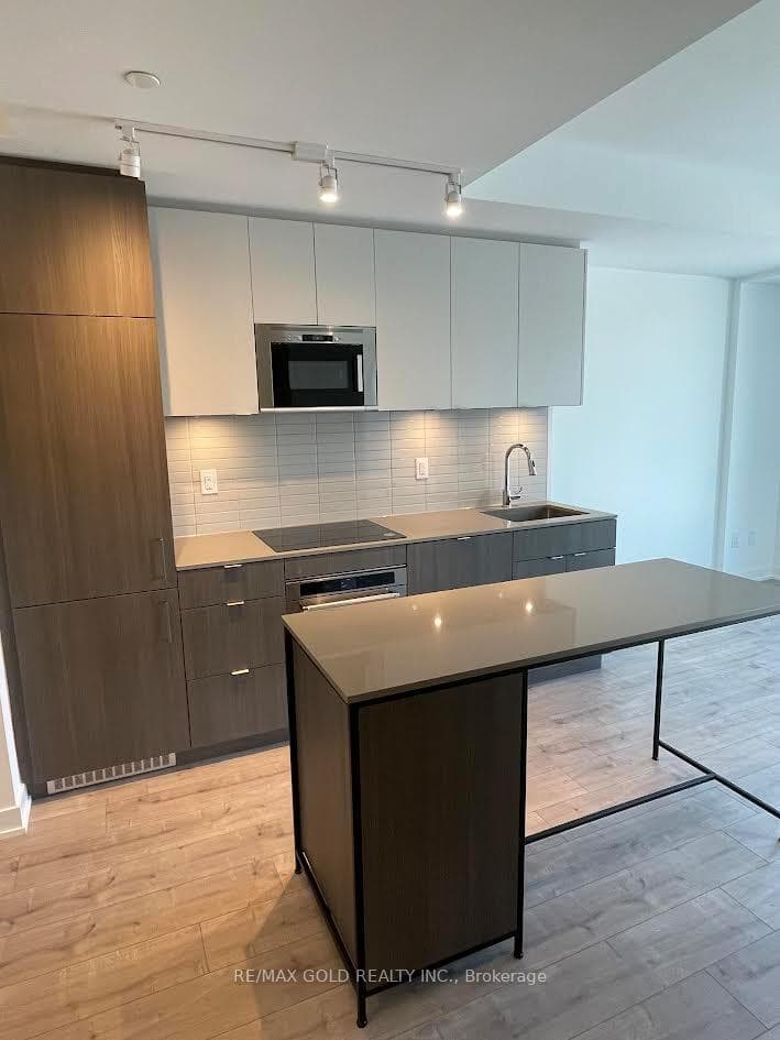 215 lakeshore Road Unit 340 photo 3