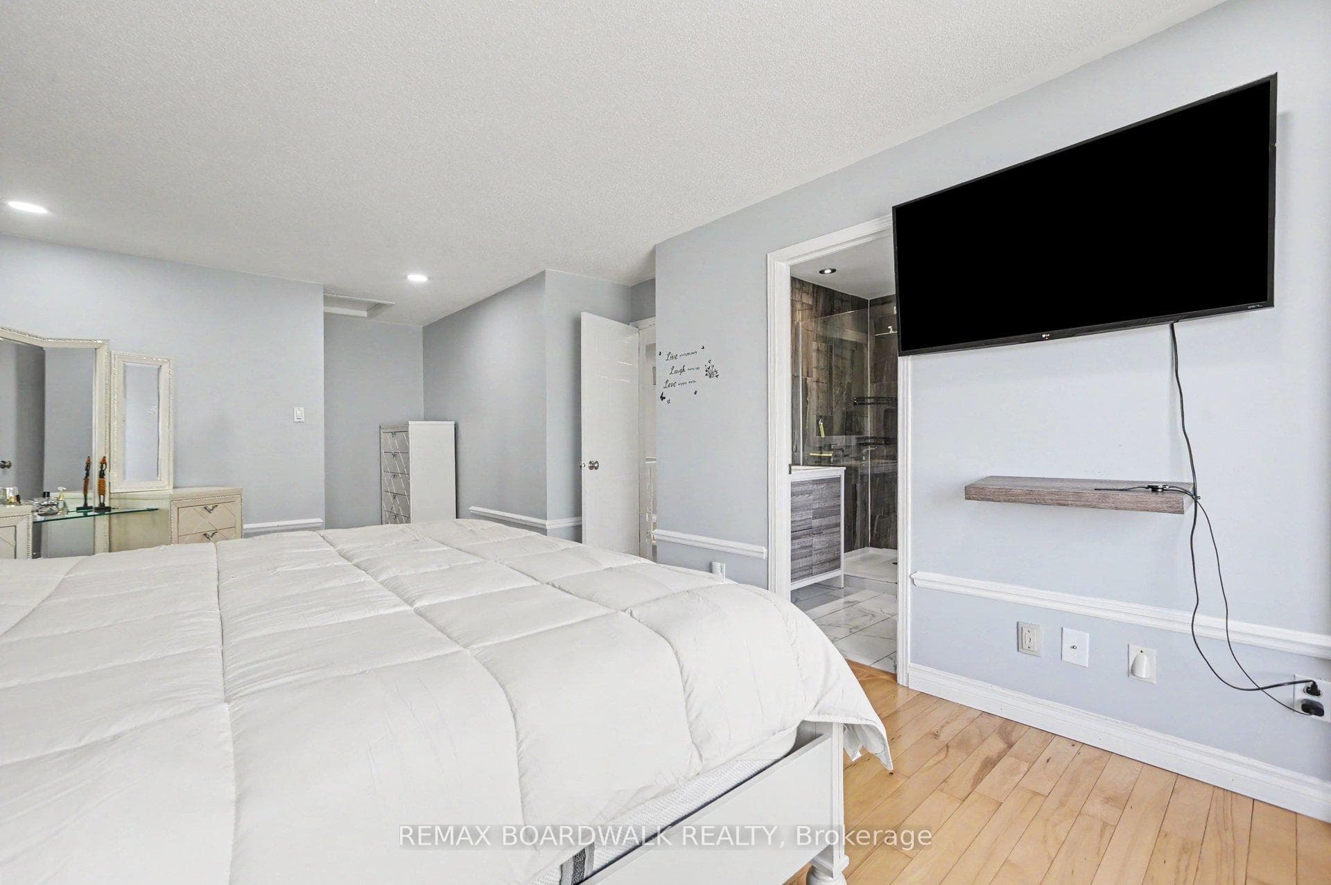 6072 LONGLEAF Drive photo 22
