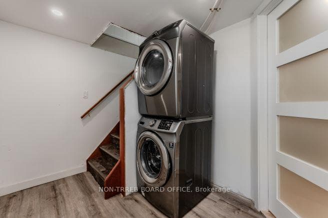 260 Jane Street photo 30