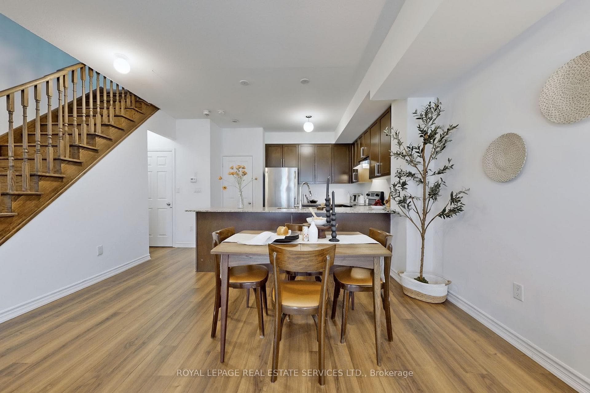 1050 Elton Way Unit 6 photo 11