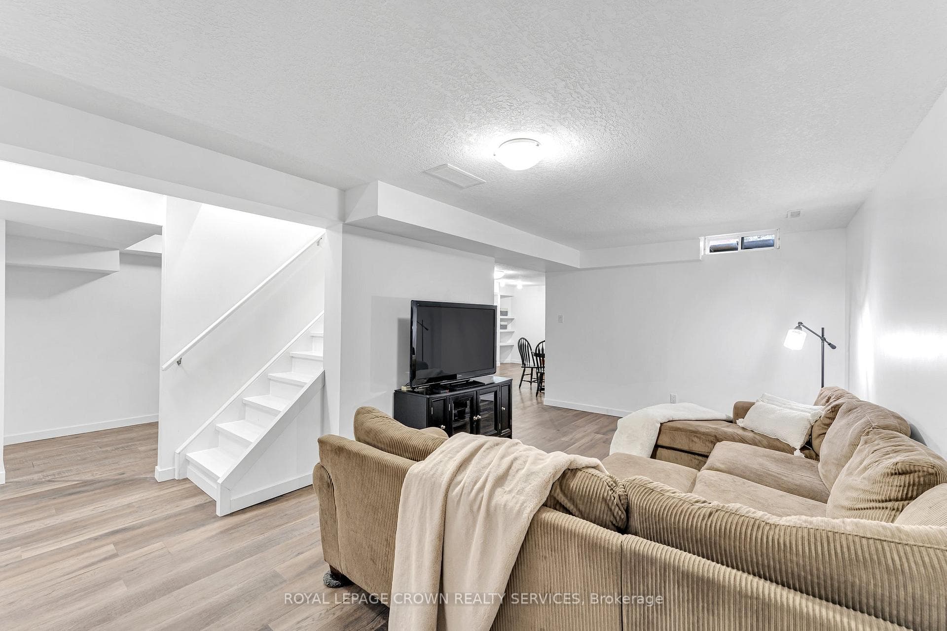 202 Doon Mills Drive photo 32