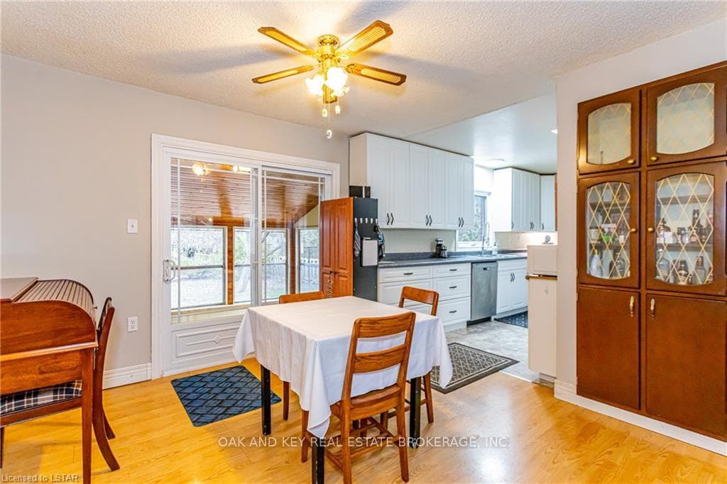 778 CLARK Street photo 7