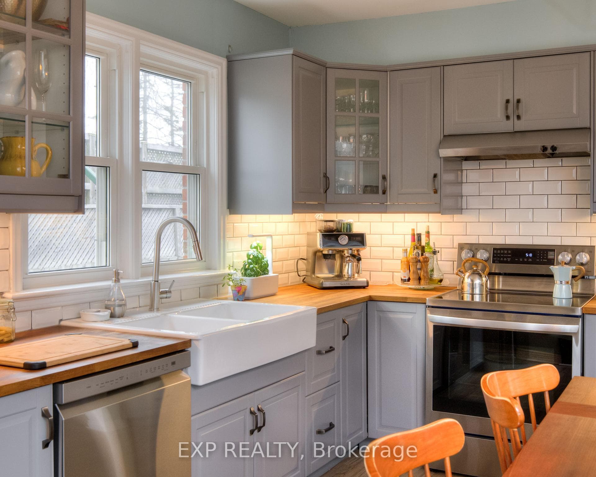 133 Mausser Avenue photo 7