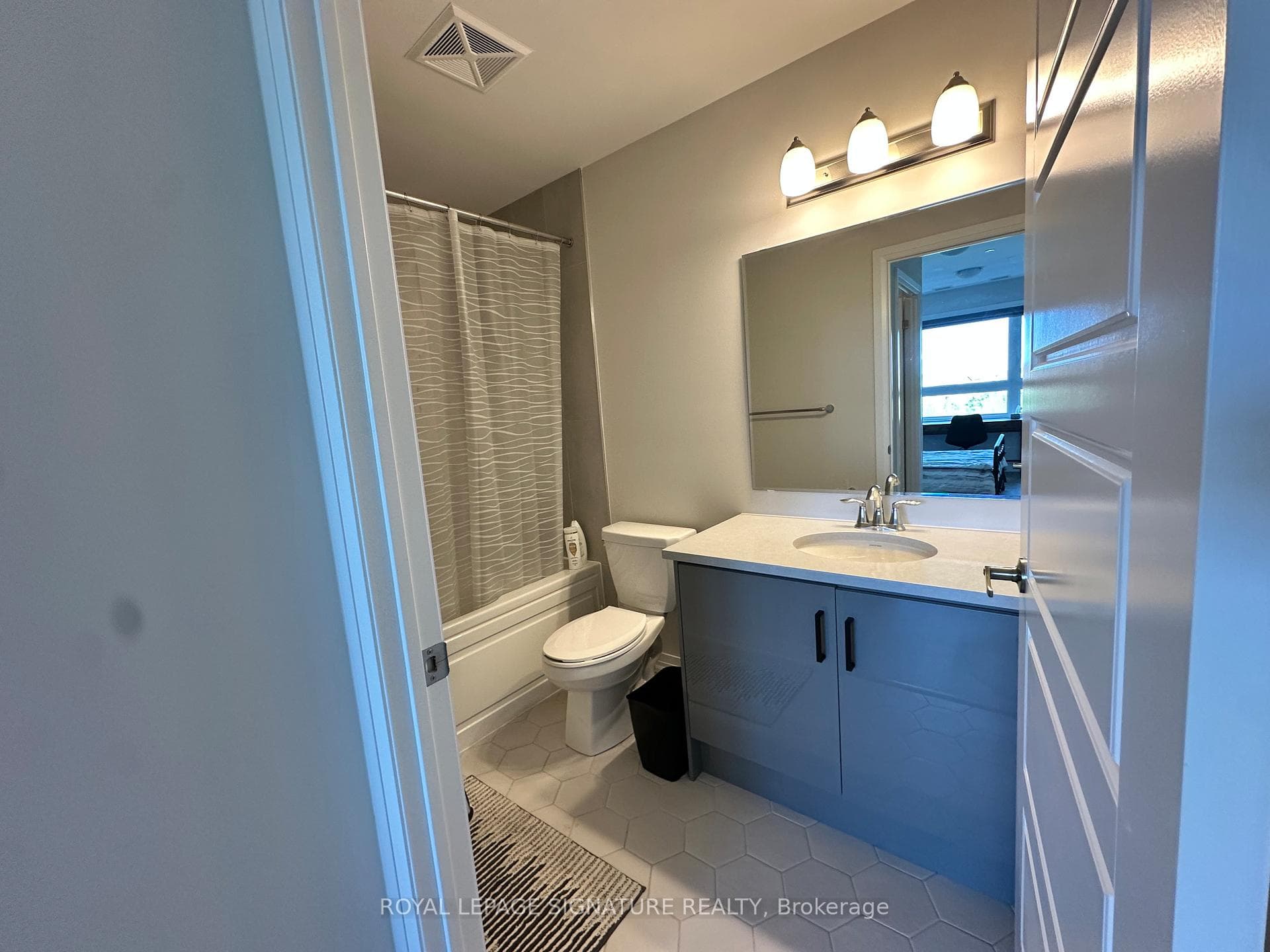 3265 Carding Mill Trail Unit 206 photo 9
