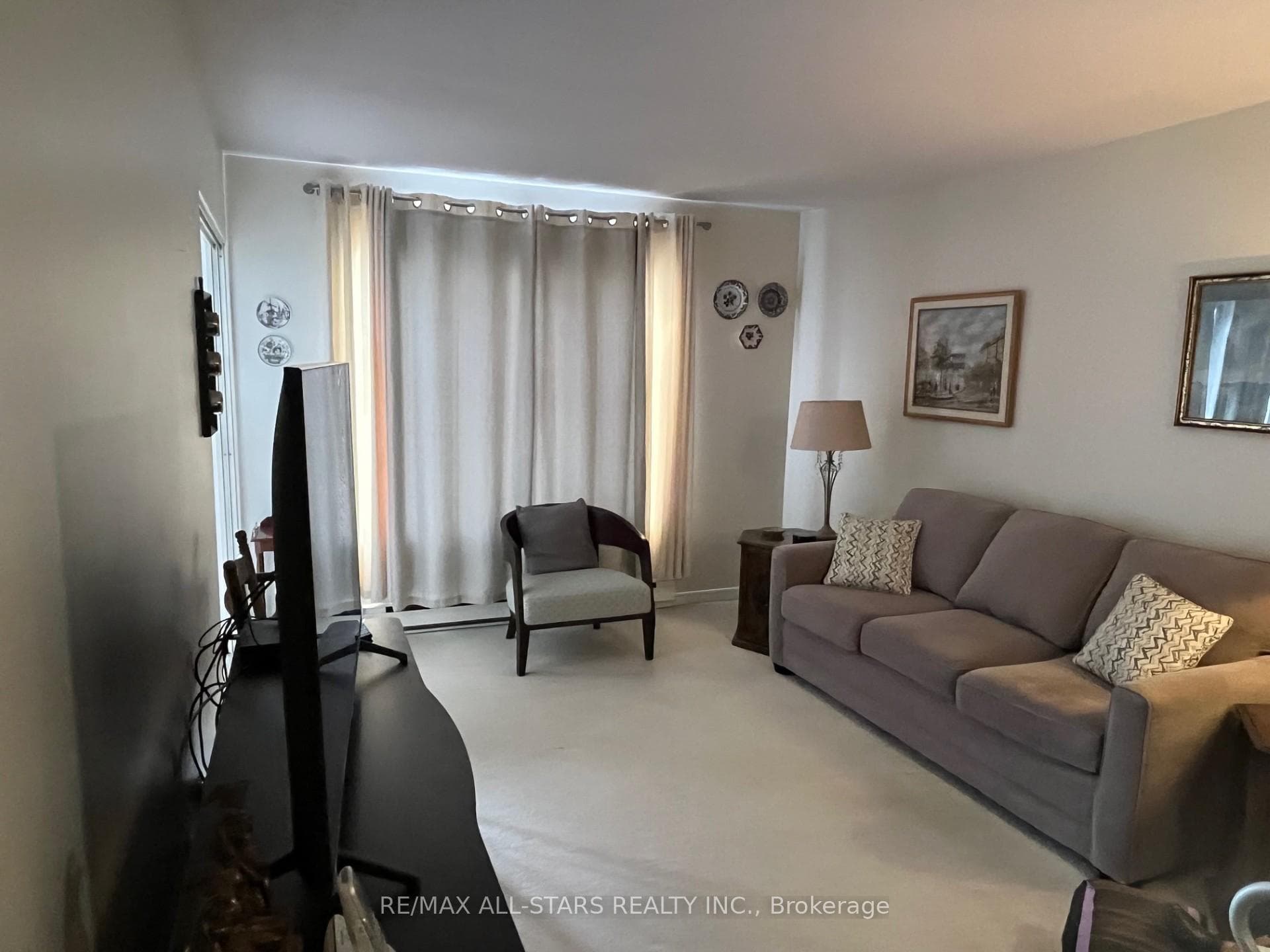 2 Heritage Way Unit 103 photo 8