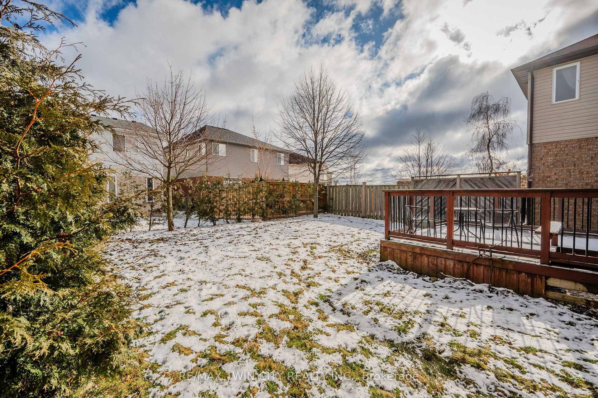 542 St Moritz Avenue photo 34