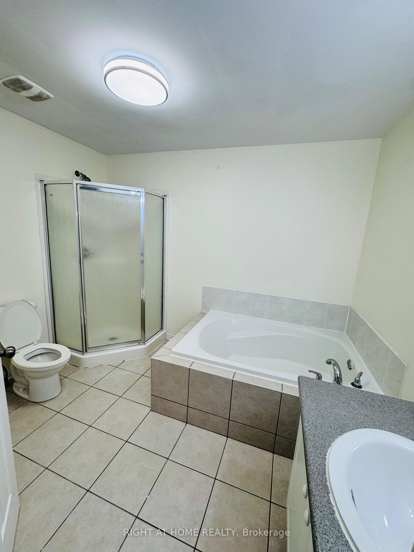 1069 Marconi Avenue photo 16