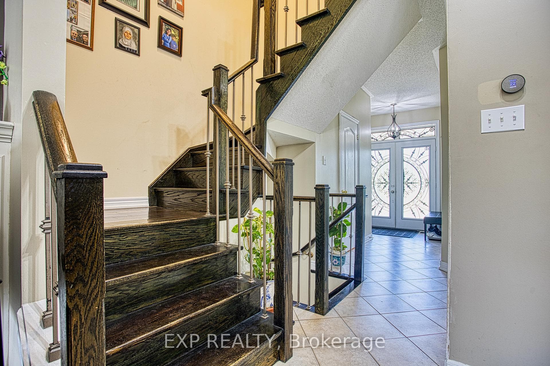 206 Springstead Avenue photo 8