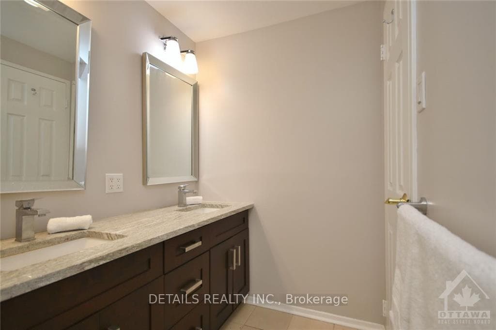 1356 MEADOWLANDS Drive Unit 604 photo 15